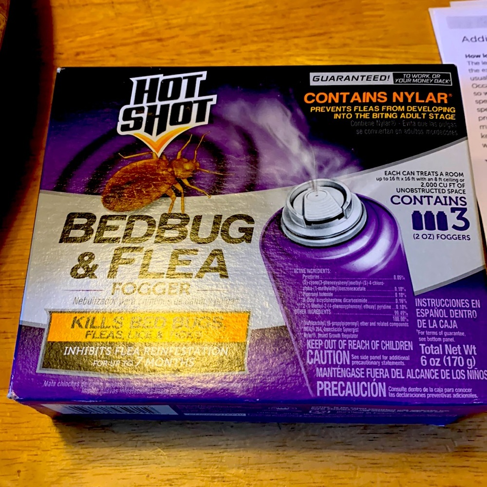 Hot Shot Bedbug and Flea Fogger. Contains 3 diggers. Never opened in box.